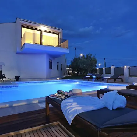Villa Alt - Adriatic Luxury