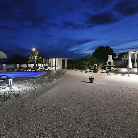 ヴィラ Alt By Adriaticluxuryvillas Debeljak