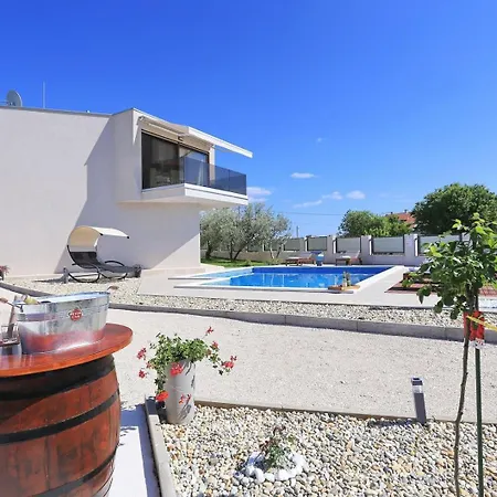 Alt - Adriatic Luxury Villa